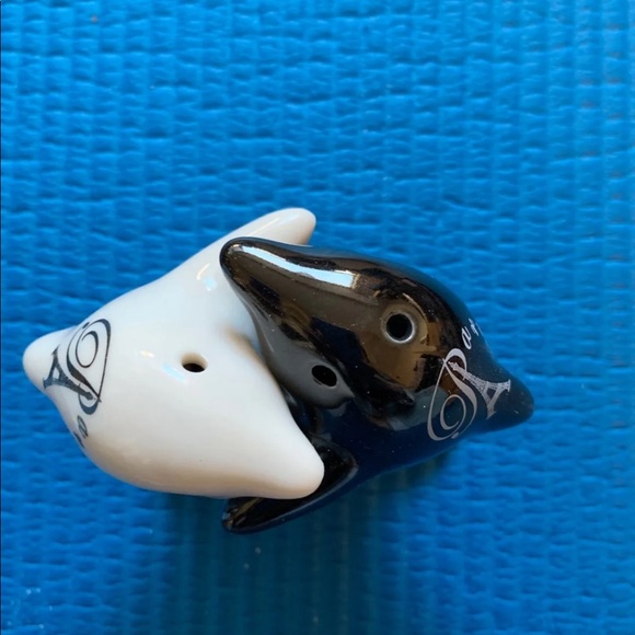 Dolphins salt and pepper shakers - Picture 2 of 4
